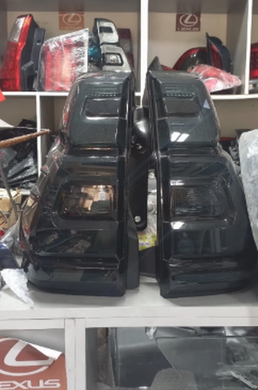 Задние фары Land cruser prado150 комплект
